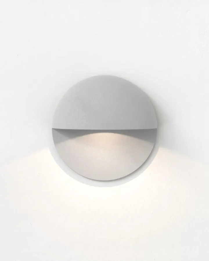 Eye Lid Outdoor Step Light | Assorted Finishes