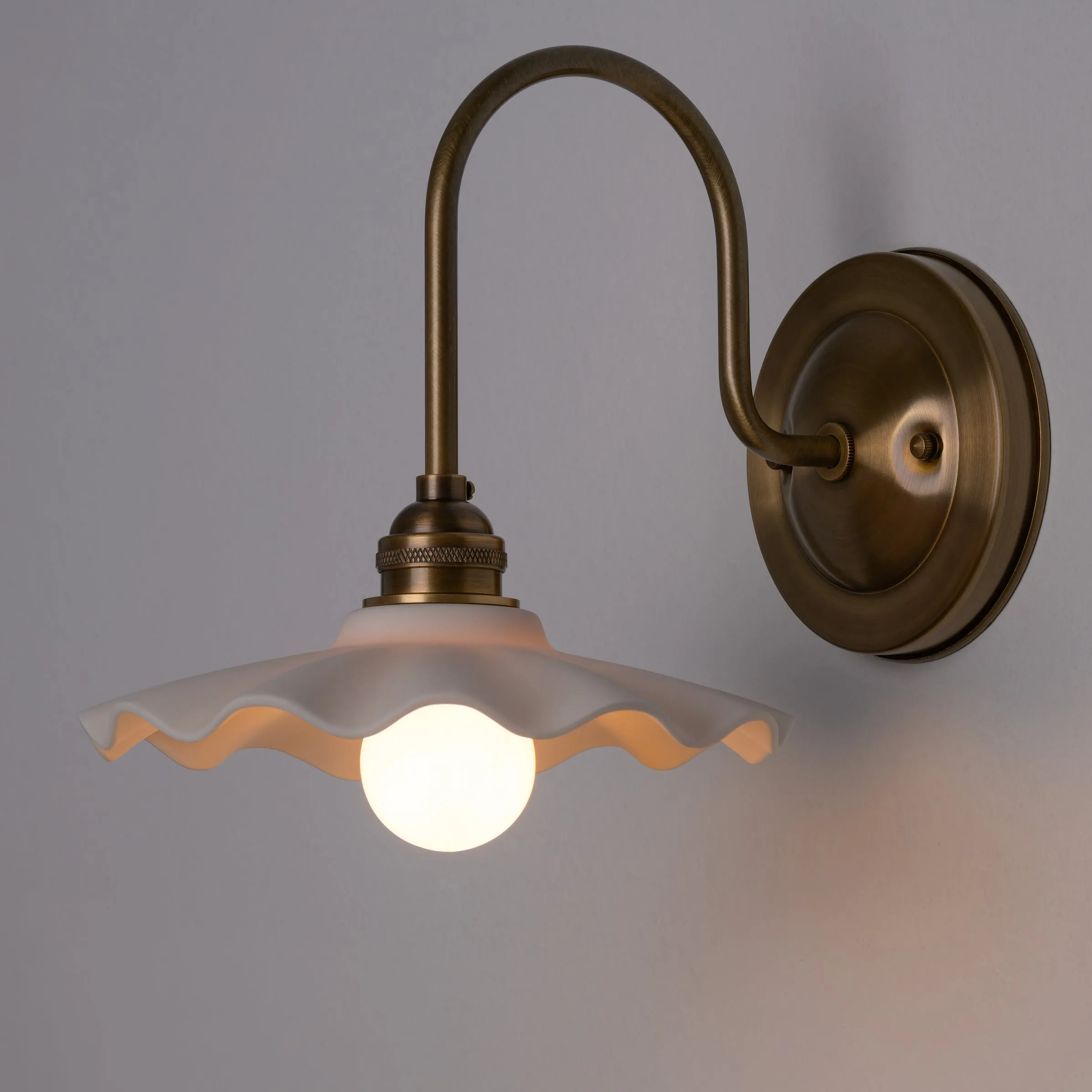 Fonthill Small | Arch Sconce