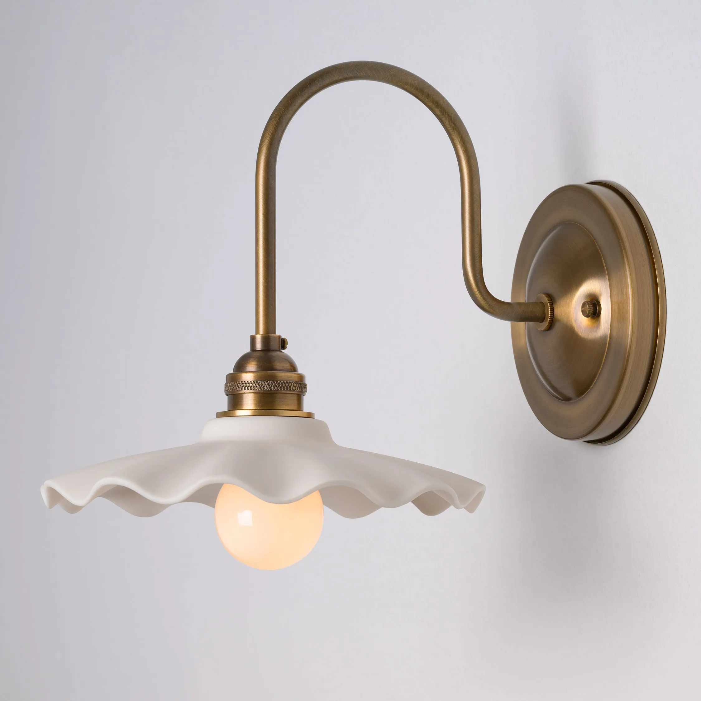 Fonthill Small | Arch Sconce