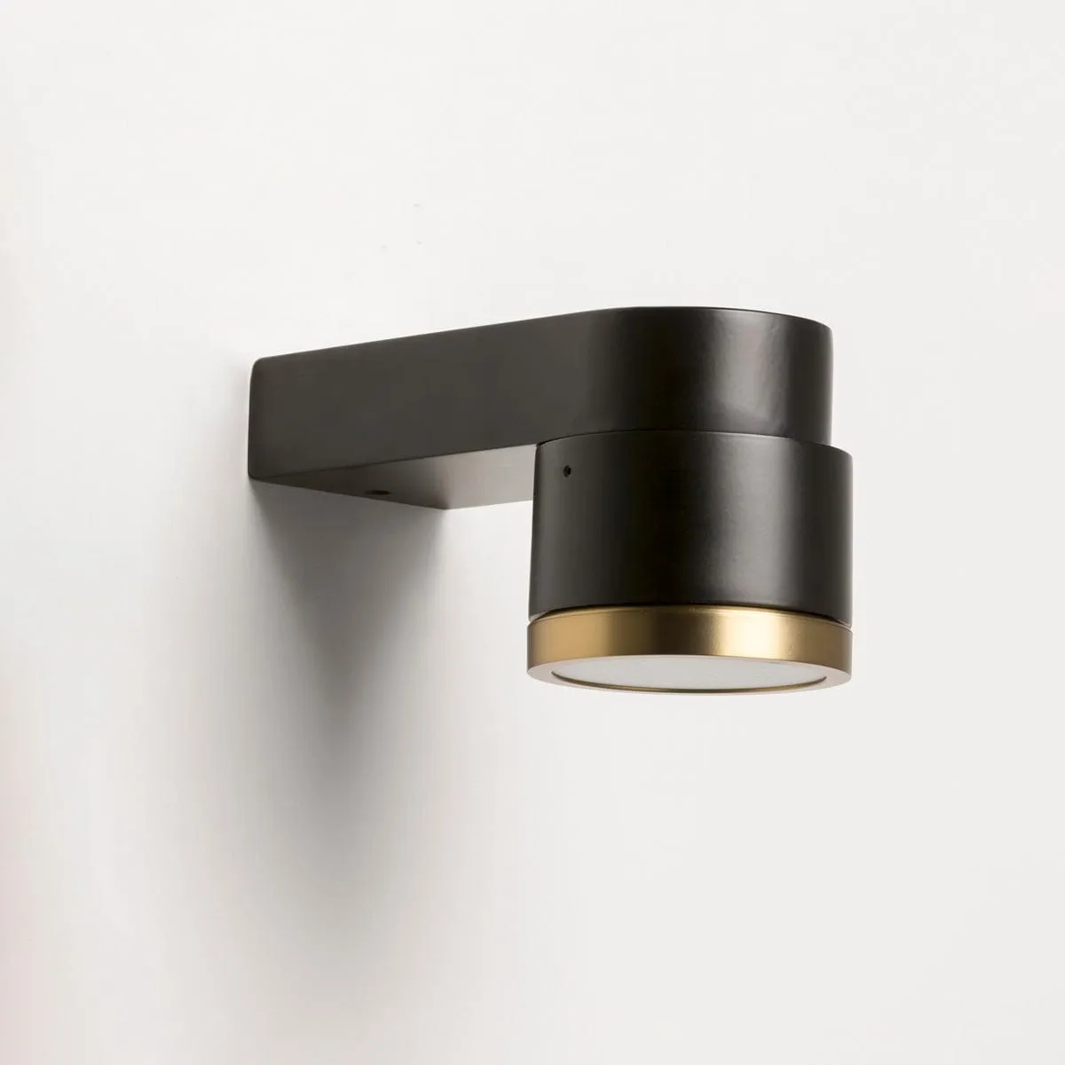 FULCRO ADJUSTABLE LED WALL LIGHT