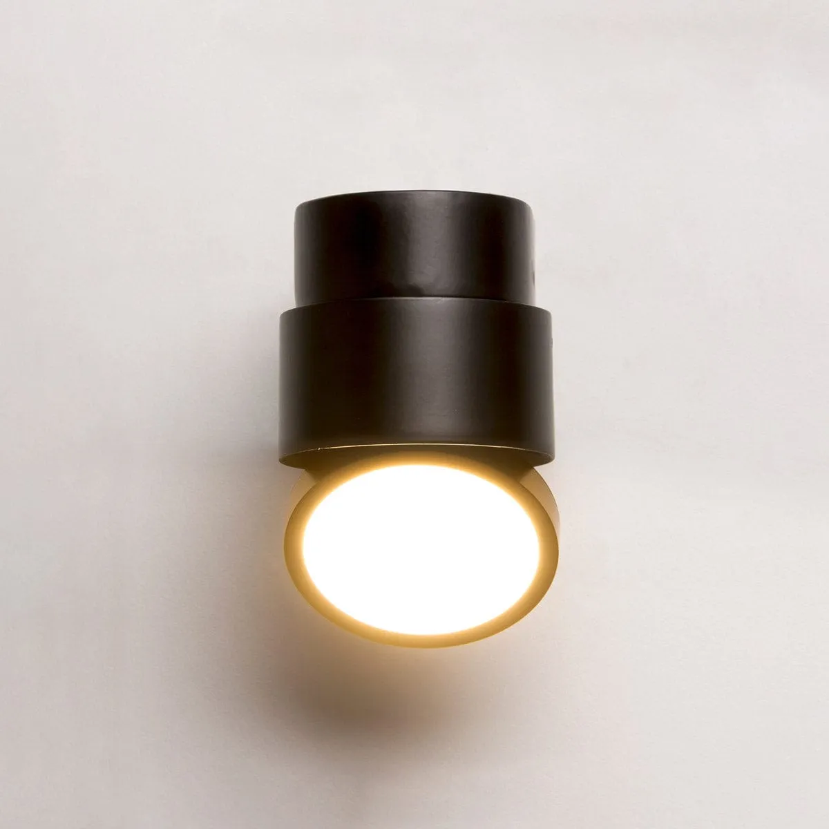 FULCRO ADJUSTABLE LED WALL LIGHT