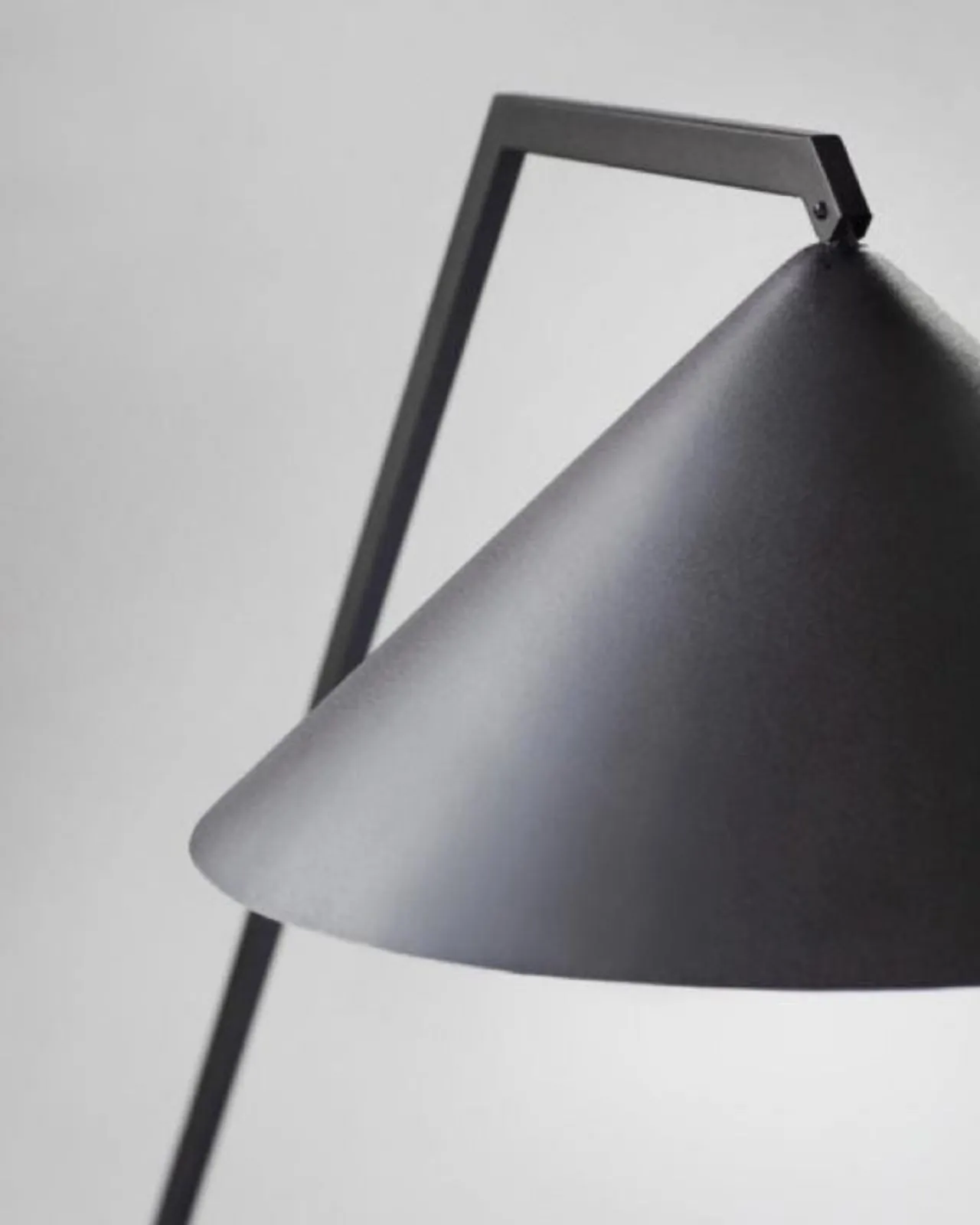Industrial Adjustable Gear Double Table Lamp