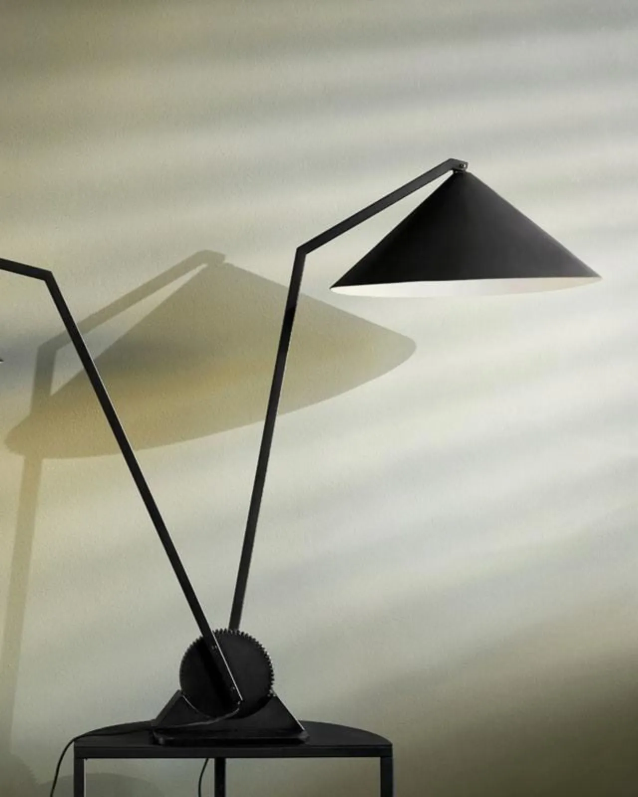 Industrial Adjustable Gear Double Table Lamp