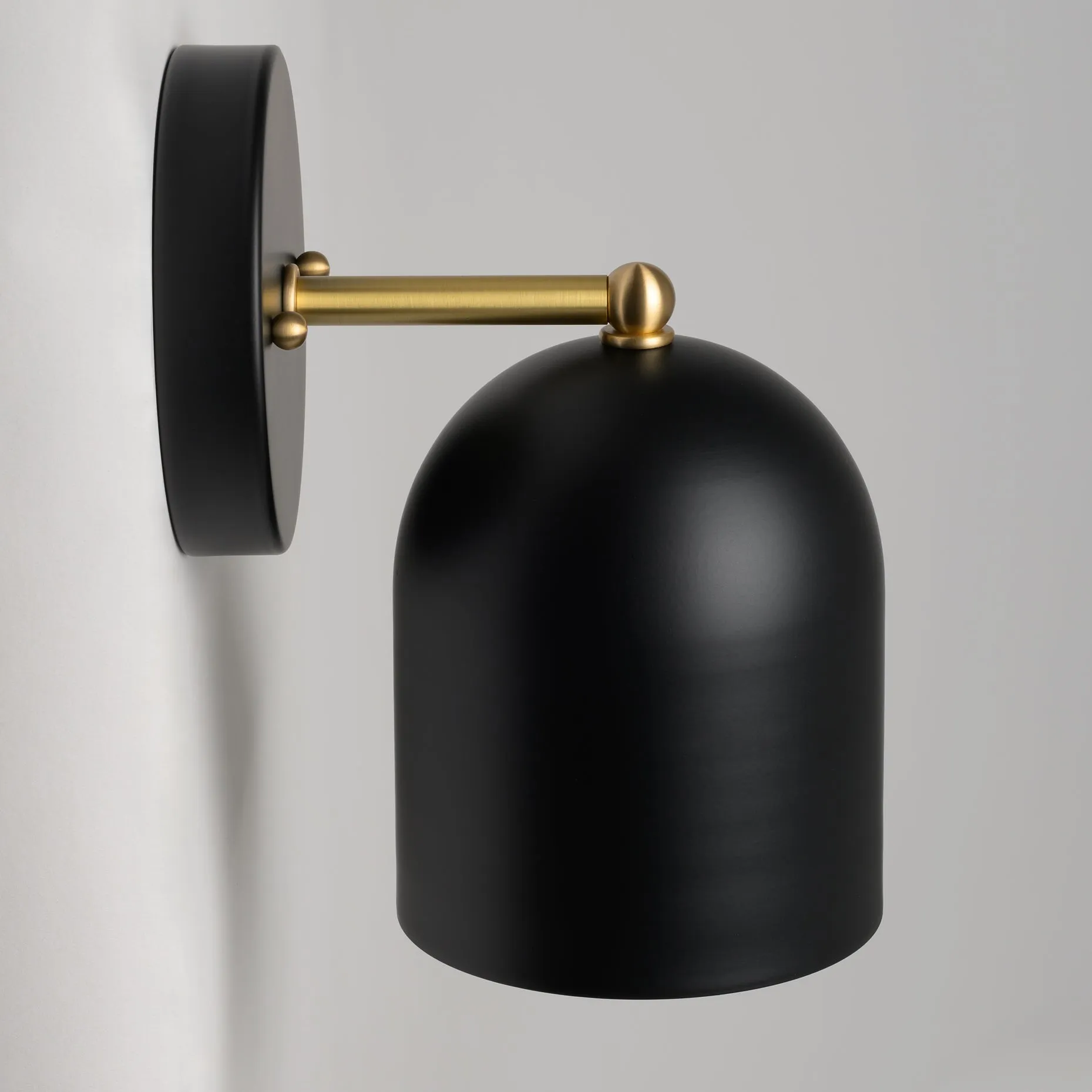 Jefferson | Modern Sconce