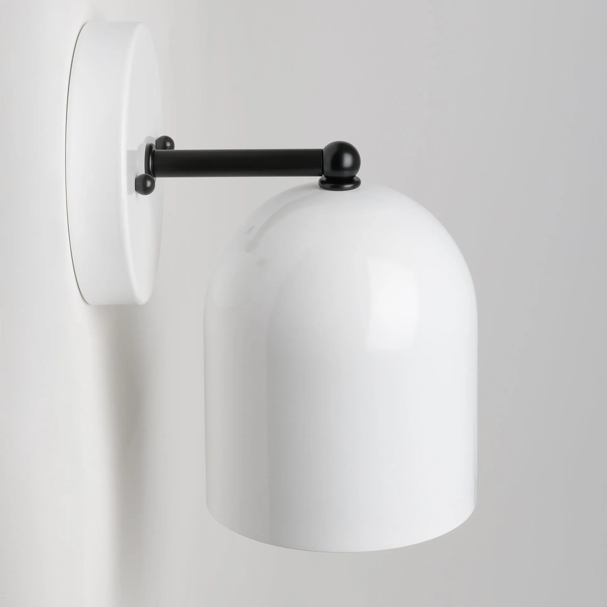 Jefferson | Modern Sconce
