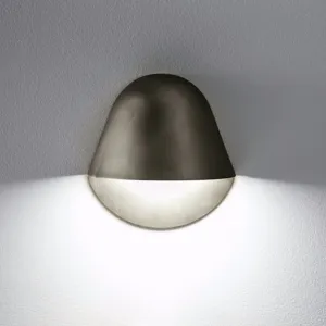 Matt metal wall sconce