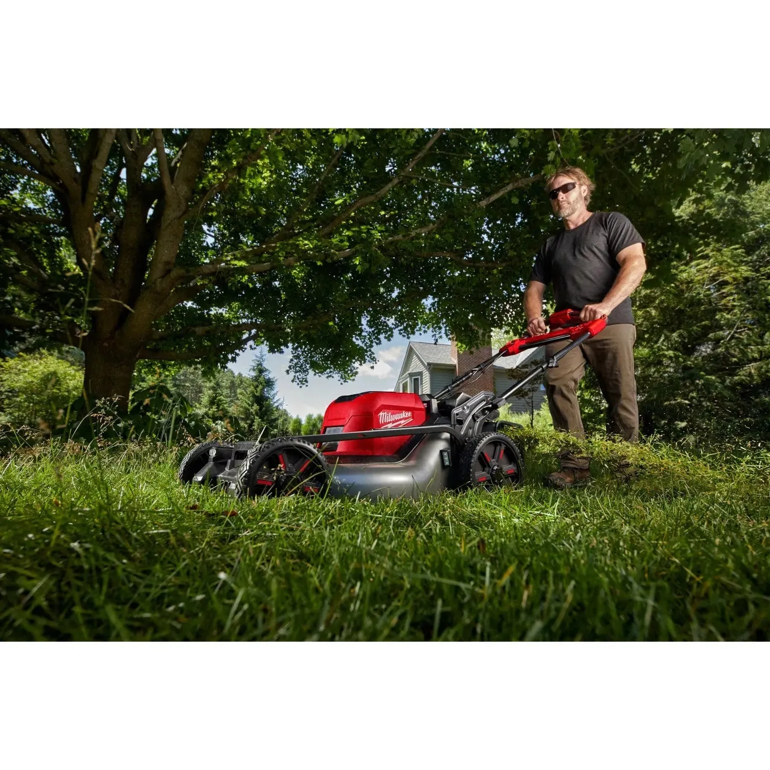 Milwaukee 2823-22HD - M18 FUEL™ 21" Self-Propelled Dual Battery Mower Kit