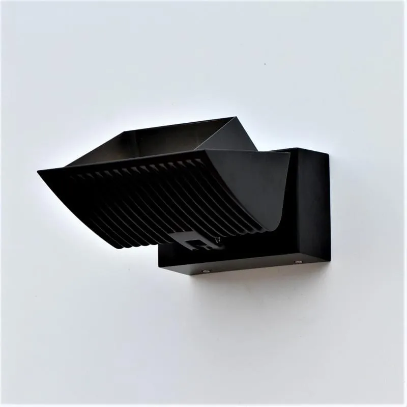 Powerful Architectural LED Up Lighter